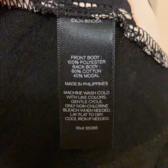 Express floral tank top with zipper. - Picture 7 of 7